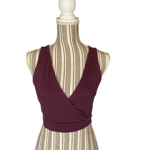 Charlotte Russe Women’s Maroon Cut Out Sleeveless Crop Top Size Small